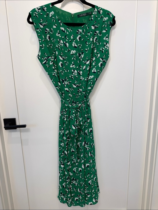Lauren Ralph Lauren Dresses & Skirts - Lauren Ralph Lauren Emerald Green Floral Midi Dress with Waist Tie